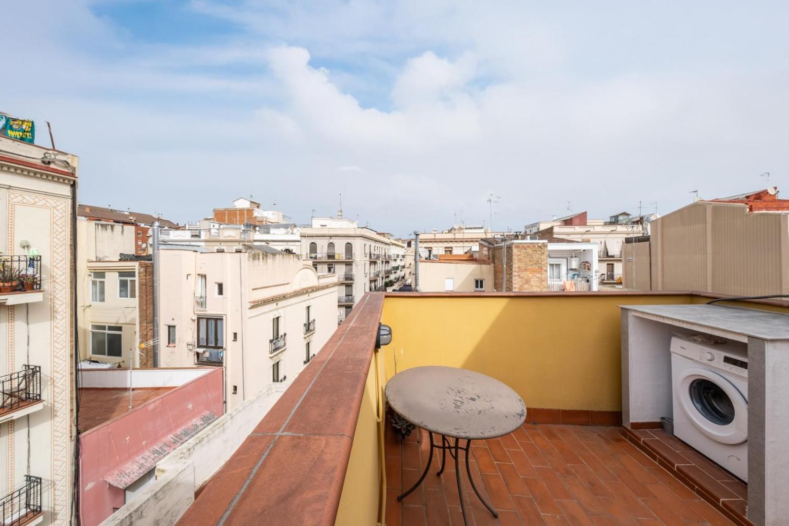 Ainb Barcelona Sants Apartments, Barcelona
